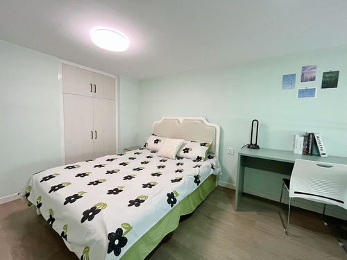 龙溪地铁站旁万科里A32复式公寓出租 便捷生活与优质物业管理